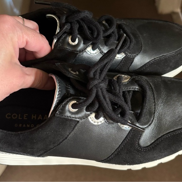 Cole Haan Suede and leather lace up tennis shoes. - Picture 6 of 7